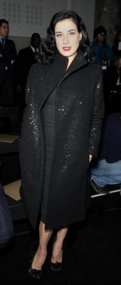 Elie Saab Fashion show 